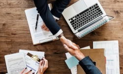 Деньги со счета Билайн вложил в науку и приобрел акции бизнеса по корпоративному обучению